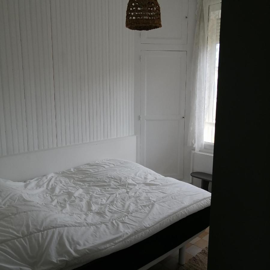 A côté de la mer Ault Extérieur photo